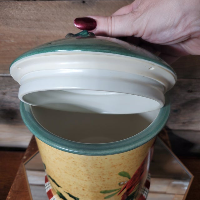 Traditional 1980s Lenox Seasons Greetings Coffee/Tea/Cookie Canister, Tartan Plaid & Birds For Sale - Image 3 of 8