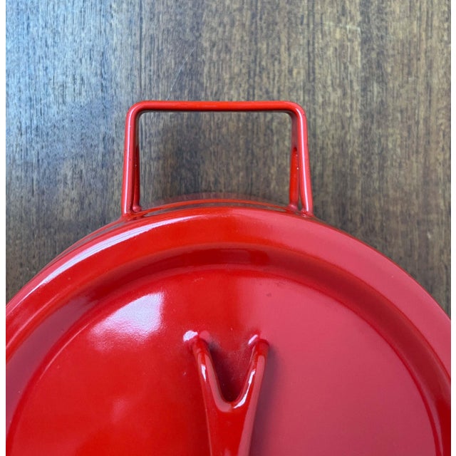 Metal Mid-Century Modern Red Enamel Pot by Seppo Mallat for Finel, 1960s For Sale - Image 7 of 16