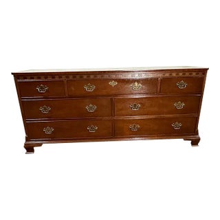 1980s Baker Mahogany Chippendale Style Seven Drawer Dresser For Sale