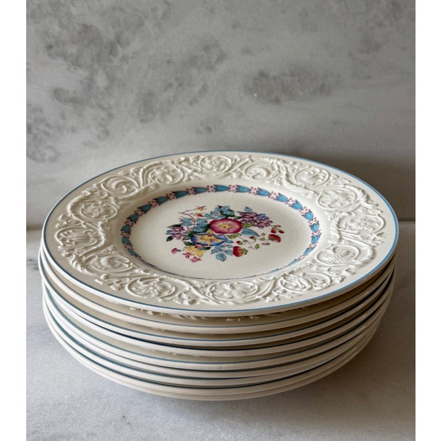 Set of 9 Wedgwood Dinner Plates in the Morning Glory Pattern For Sale In Austin - Image 6 of 13