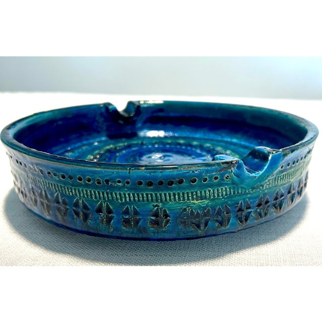 Mid-Century Modern 20thC MCM Italian Aldo Londi for Bitossi Rimini Blue Large Ceramic Ashtray Catchall Trinket Dish For Sale - Image 3 of 8