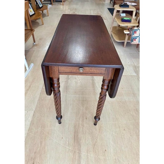 Traditional 19th Century Mahogany Drop Leaf Table For Sale - Image 3 of 18