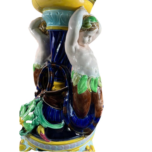 Large Centerpiece in Sarreguemines Slip, 19th Century For Sale - Image 6 of 14