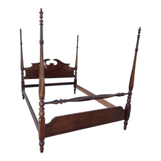 Vintage 1976 Thomasville Mahogany Collection Queen Size Poster Bed For Sale