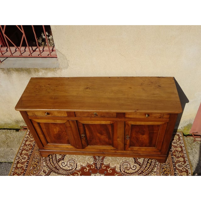 Louis Philippe Sideboard in Elm, 1850s For Sale - Image 11 of 18