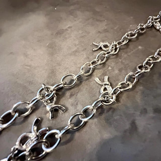 1990s Iconic Silver Plated Logo Chain Necklace by Roberta Di Camerino For Sale - Image 15 of 15