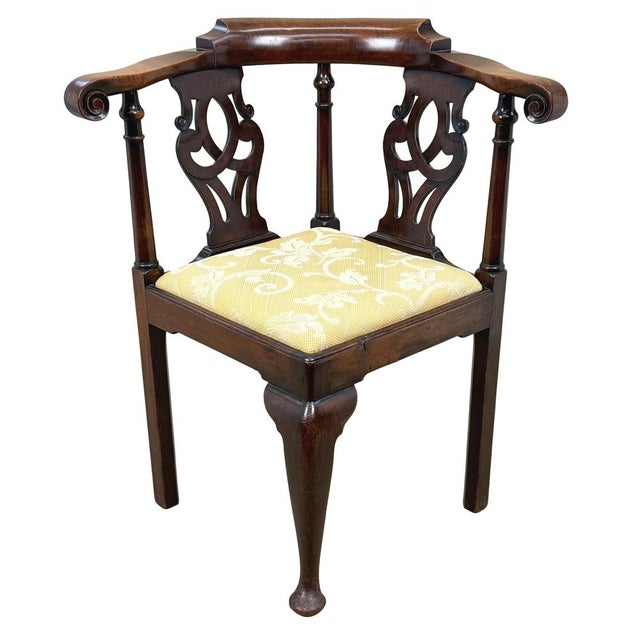 Antique Georgian Walnut Corner Armchair, 1750 For Sale - Image 16 of 17