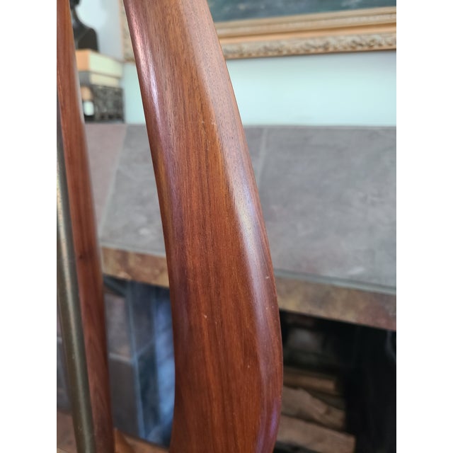 Brown Vintage Mid-Century Modern Sculpted Bentwood & Brass Table Lamp For Sale - Image 8 of 16