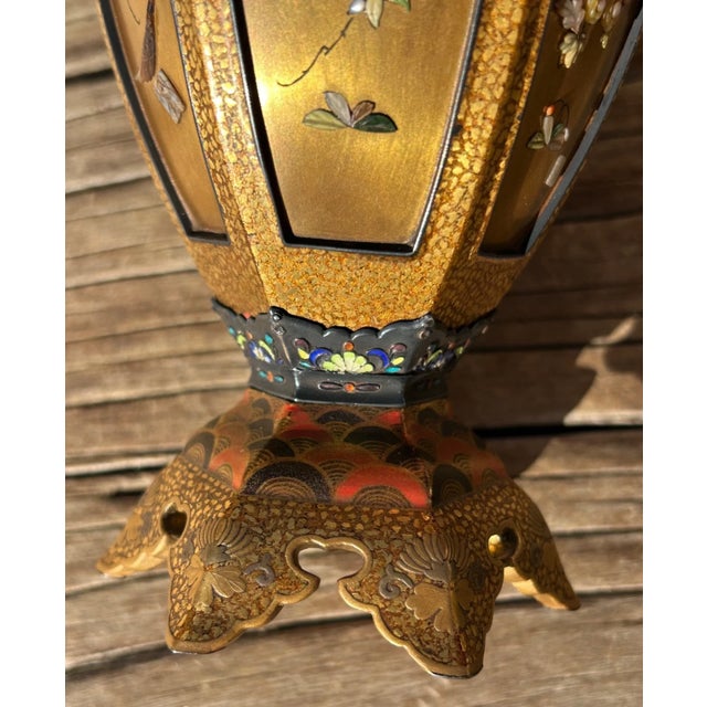 Late 19th Century Exceptional Pair of Antique Japanese Meiji Period Shibayama Vases – Silver & Gold Lacquer, C. 1890 For Sale - Image 5 of 18