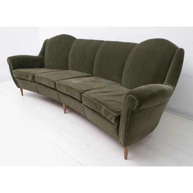 Mid-Century Italian Modern Curved Velvet Sofa, 1950s For Sale - Image 4 of 10