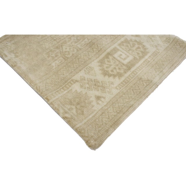 Vintage Oushak Pillow Cover with Soft Muted Colors 01'08 x 01'08. For a polished look on beds, sofas or chairs, this...