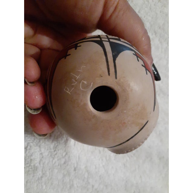 1990s Artist Signed Hopi Pueblo Pottery Iguana Figurine For Sale In Dallas - Image 6 of 8