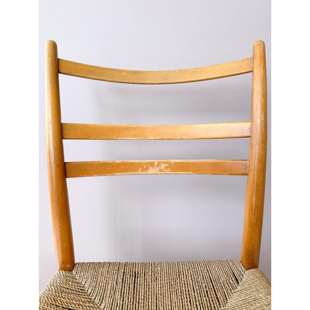 Yngve Ekström Model Dio Chairs in Bent Elm and Rope Seat by Yngve Ekström for Gemla, 1960s, Set of 5 For Sale - Image 4 of 6