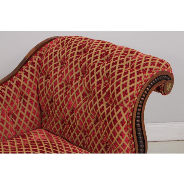 Antique English 19th C. Mahogany Fainting Couch Recamier For Sale In Philadelphia - Image 6 of 18