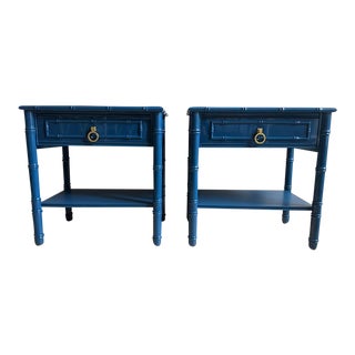 1960s Thomasville Faux Bamboo Royal Blue Gloss Nightstands - a Pair For Sale