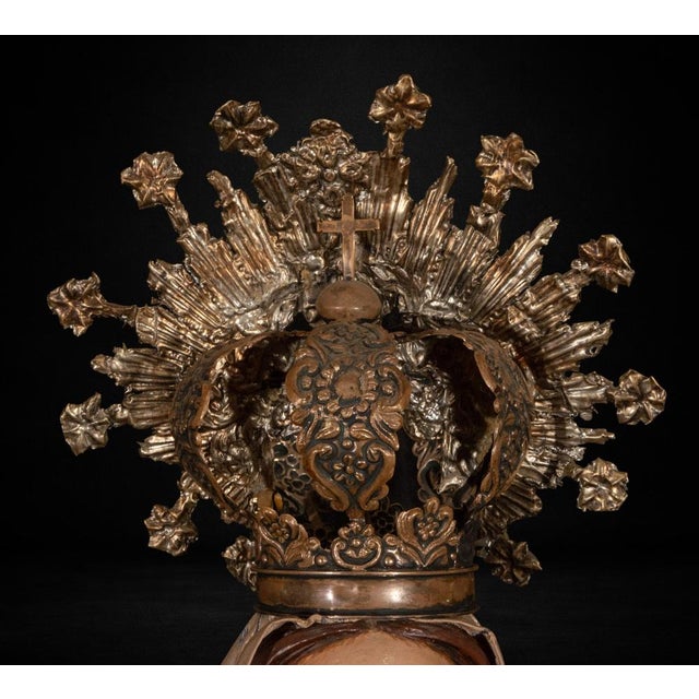 17th Century Baroque Spanish Virgin and Child Figure with Silver Crown For Sale - Image 5 of 10