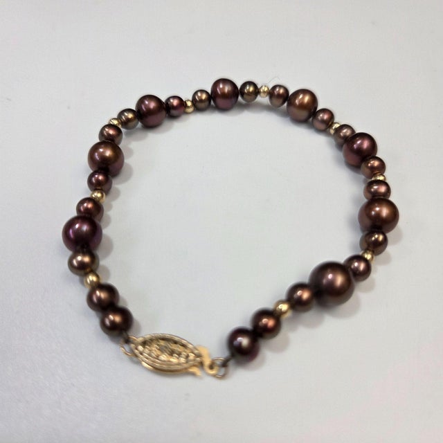 Vintage 14k Gold Chocolate Brown Freshwater Pearl Set Necklace Bracelet & Stud Earrings in Wood Box For Sale - Image 4 of 7