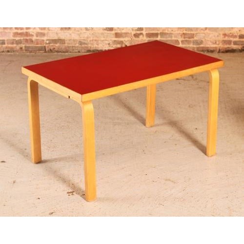 Wood Mid-Century Children's Table and Model 68 Chair by Alvar Aalto for Artek, Finland, 1960s, Set of 2 For Sale - Image 7 of 18