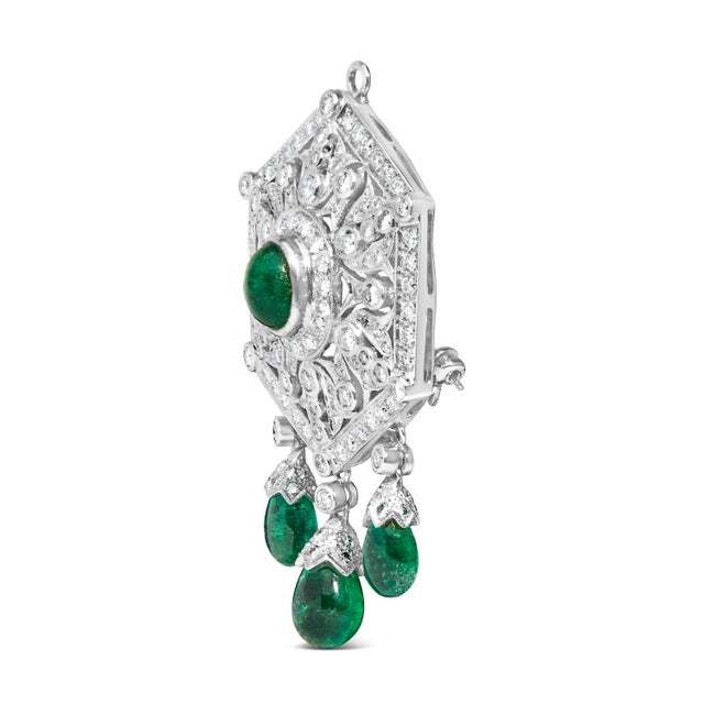 Contemporary 18K 2 3/4 Cttw Diamond and Emerald Dangle Art Deco Shield Brooch Pin Pendant (G-H Color, VS1-VS2 Clarity) CHAIN NOT INCLUDED For Sale - Image 3 of 6
