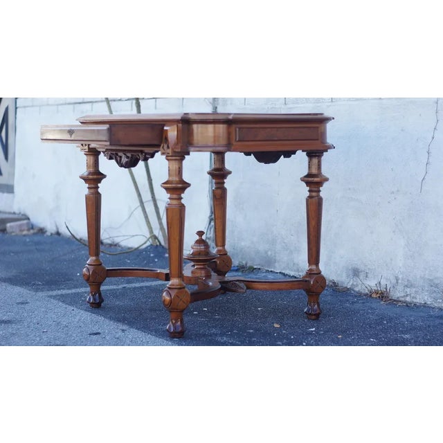 Victorian Antique 19th Century Walnut American Victorian Parlor Center Table For Sale - Image 3 of 10