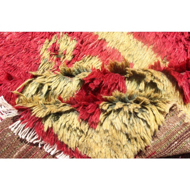 Vintage Mid-Century Tulu Vintage Rug With Tribal Pattern in Red and Green Gold For Sale - Image 11 of 13