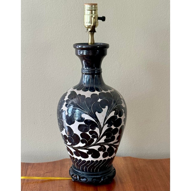 Black Mid 20th Century Cizhou Vase Lamp on Wooden Stand For Sale - Image 8 of 8