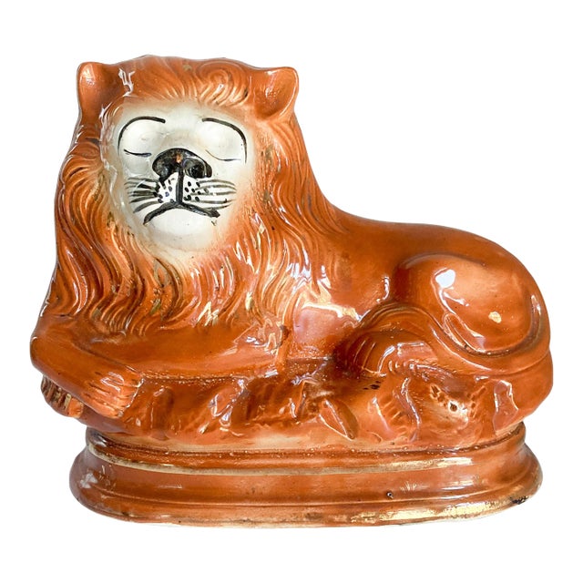 1930's English Countryside Cottage Recumbent Sleeping Lion Staffordshire Mold Figurine For Sale