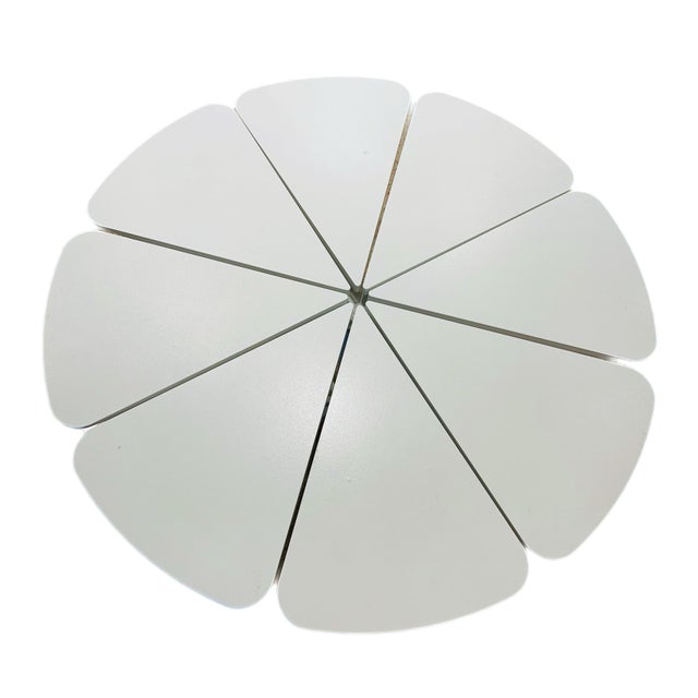 Mid-Century Modern 1960's Petal Outdoor Table Designed by Richard Schultz for Knoll, Attributed For Sale - Image 3 of 9