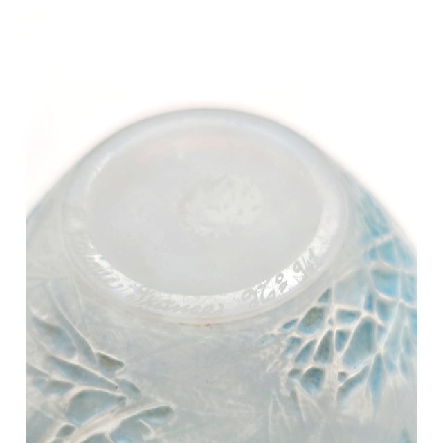 Art Deco Cased Opalescent Glass Esterel Vase from René Lalique, 1923 For Sale - Image 6 of 11