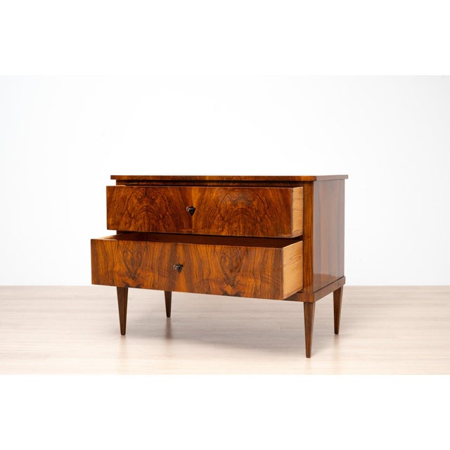 Biedermeier French Polished Walnut 2-Drawer Commode, Germany, 1850 For Sale - Image 3 of 15