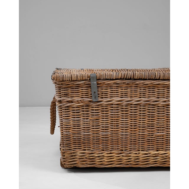 French Provincial Mid 20th Century French Wicker Trunk For Sale - Image 3 of 18