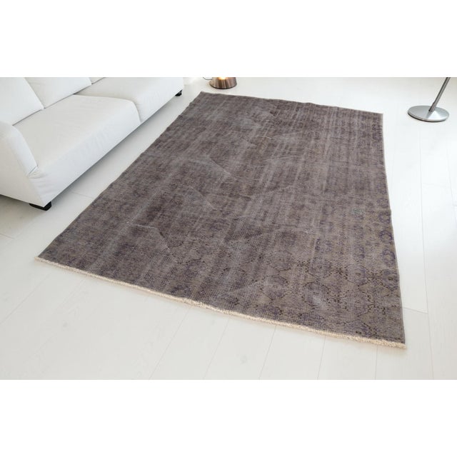 Vintage Anatolian Grey Rug For Sale - Image 4 of 6