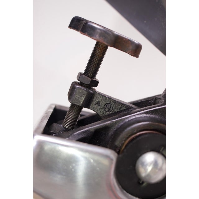 EA 124 Aluminum Swivel Armchair by Charles & Ray Eames Herman Miller, 1980s For Sale - Image 12 of 15