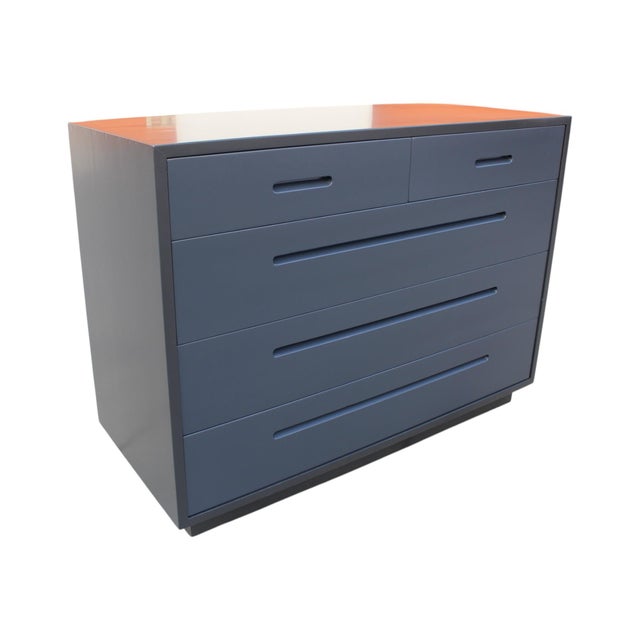 1960s Pair of Mid-Century Modern Chest of Drawers by Dunbar – Restored in Two-Tone Gray Satin Finish For Sale - Image 10 of 12