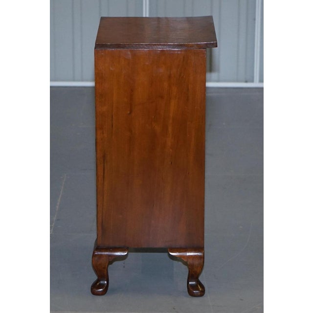 Burr Walnut Bedside Cupboards or Lamp Tables from Waring & Gillows, 1932, Set of 2 For Sale - Image 11 of 18