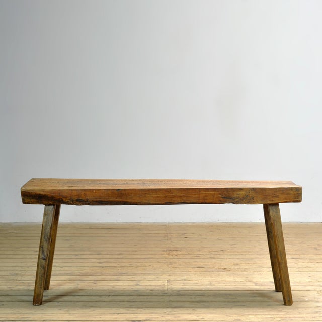 This authentic butcher’s table from the 1920s is a characterful piece of furniture with a rich, artisanal appearance. The...