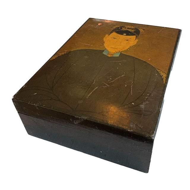 1980s Mottahedeh Wood & Lacquer Box For Sale - Image 6 of 6