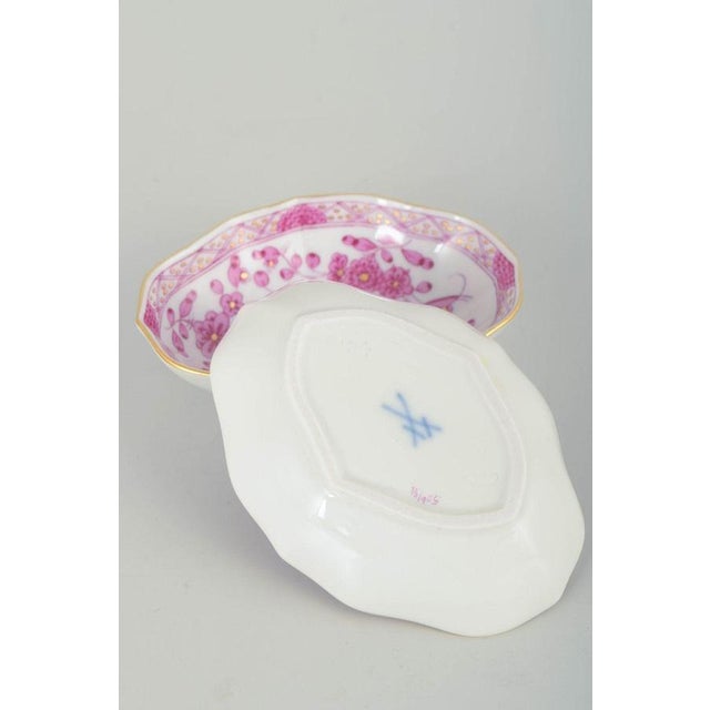 Small Oval Porcelain Bowls from Meissen, Set of 2 For Sale - Image 4 of 5