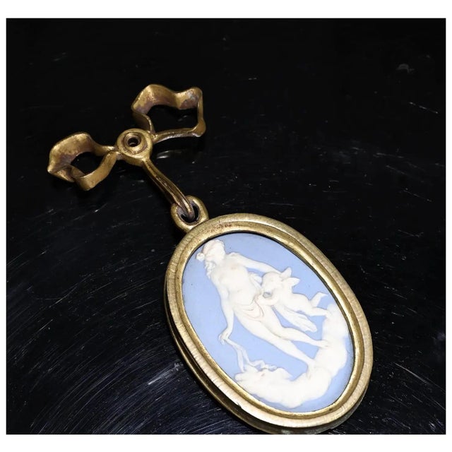 Wedgwood Antique 19th Century Wedgwood Light Blue Jasperware Plaque of Venus and Cupid in a Gilt Frame For Sale - Image 4 of 8