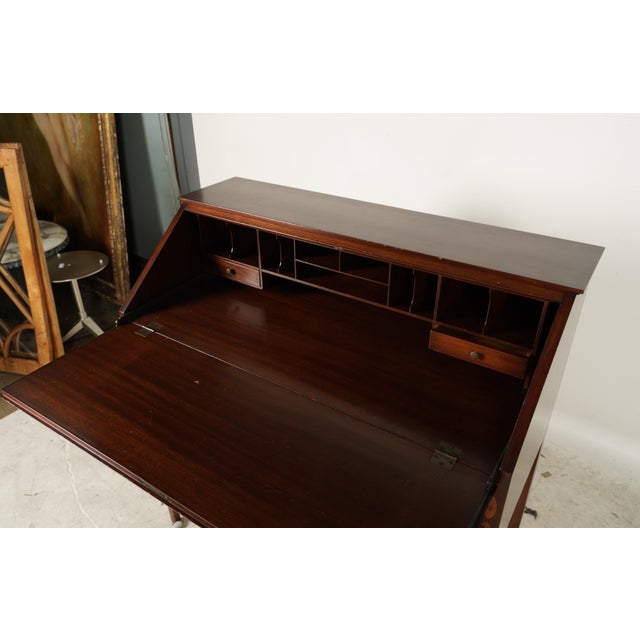 Late 20th Century Late 20th Century Sheraton-Style Mahogany Desk For Sale - Image 5 of 7