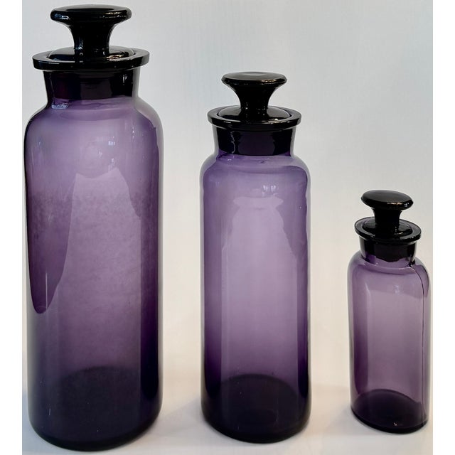 Empoli Mid-Century Italian Amethyst Apothecary Bottles – Set of 3 For Sale - Image 4 of 10