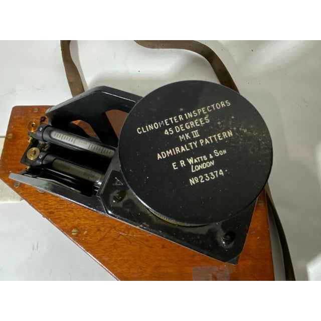 Mid 20th Century British Admiralty Mark III Clinometer For Sale - Image 5 of 9