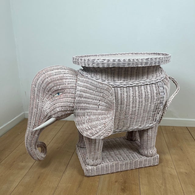 Vintage Rattan Elephant Side Table attributed to Vivai del Sud, Italy, 1960-1970 For Sale - Image 16 of 18
