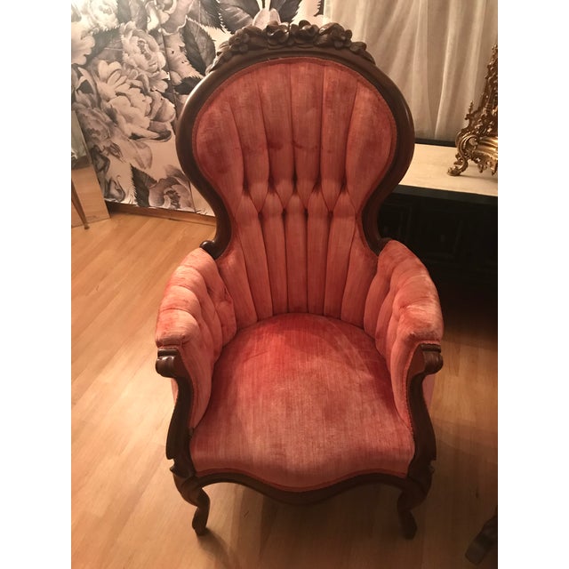 Late 20th Century Vintage Kimball Victorian Mahogany Rose Flower Carved