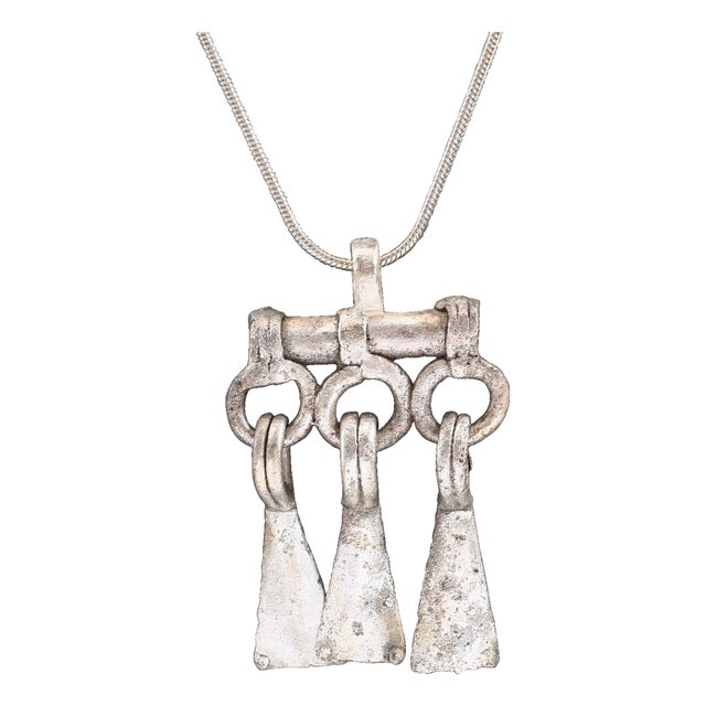 Viking Sorceress's Pendant Necklace, 10th-11th Century Ad For Sale