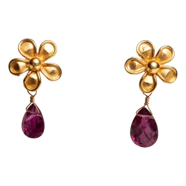 1990s Pair of 22K Flower Stud Earring with Pink Tourmaline Briolette Drop For Sale