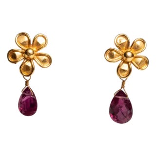 Pair of 22k Flower Stud Earring With Pink Tourmaline Briolette Drop For Sale