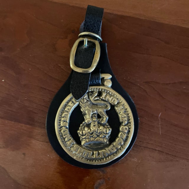 English 1928 Horse Brass on Leather Strap For Sale - Image 3 of 3