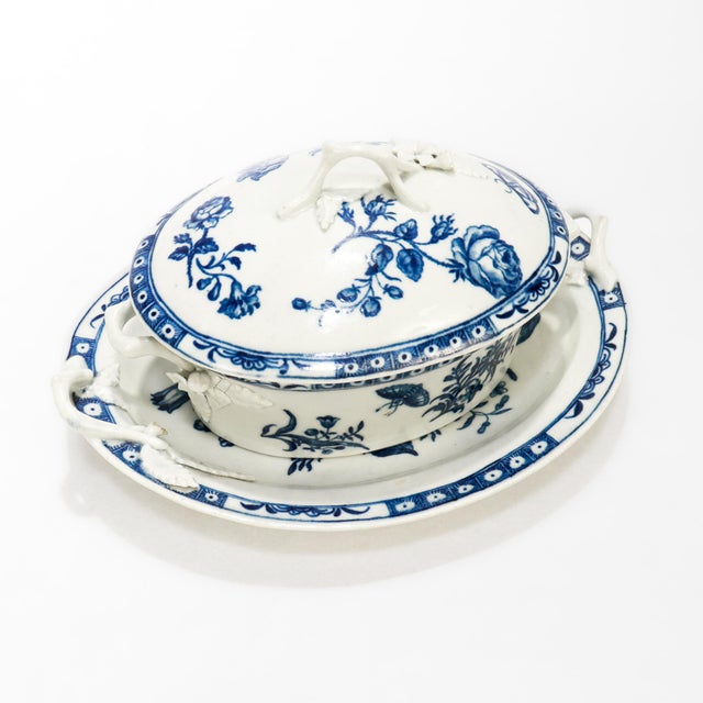 Antique 18th C. Dr. Wall Worcester Porcelain Covered Butter Dish & Underplate For Sale - Image 9 of 18
