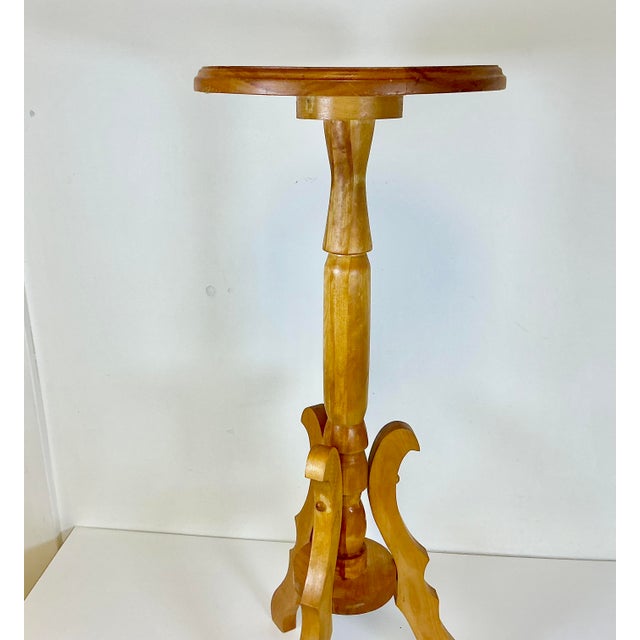Vintage Arts & Crafts Rustic Farmhouse Three-Leg Maple Drinks Table/Plant Stand. For Sale - Image 9 of 9
